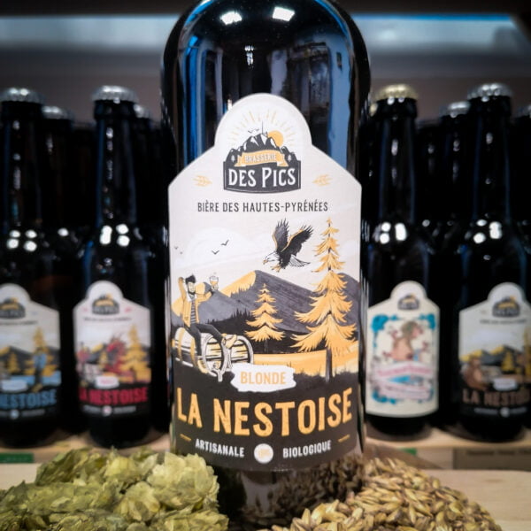 Photo vue de face d'une bière des Hautes-Pyrénées Blonde La Nestoise produite par la brasserie des Pics