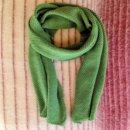 écharpe verte en laine des Pyrénées, La Carde