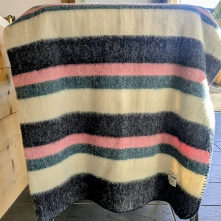 grand plaid en laine des pyrénées, artisanale, La Carde